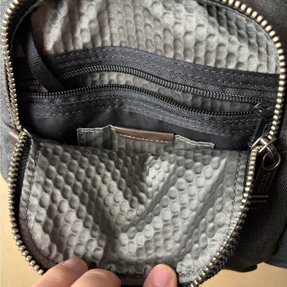 Tumi Alpha Bravo Everett Essential Tote Gray/Brown Exterior - Picture 14 of 16